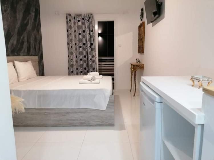 Jz Plus E'Bella Rhodes City ภายนอก รูปภาพ